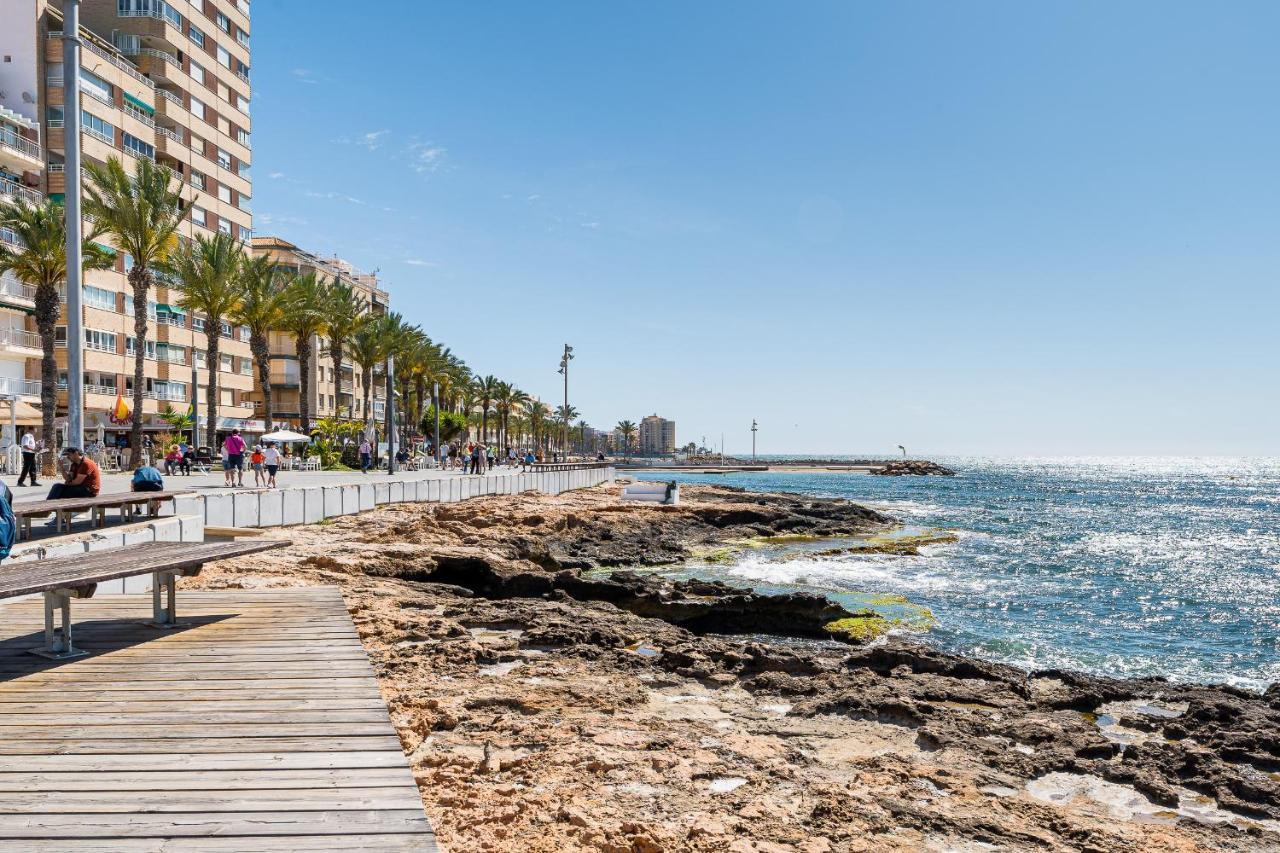 Apolo Beach Front - Sea View Luxury Apartment Torrevieja Buitenkant foto