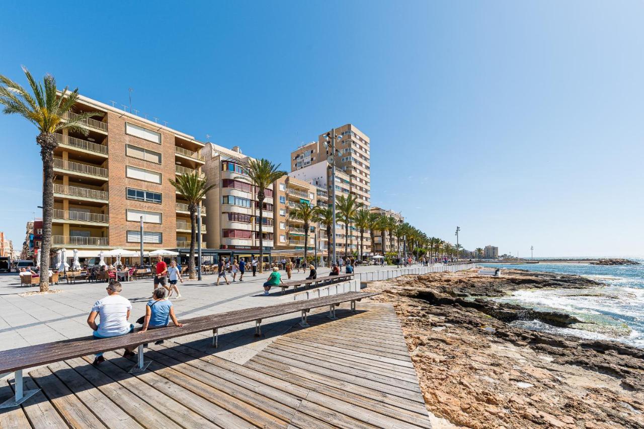 Apolo Beach Front - Sea View Luxury Apartment Torrevieja Buitenkant foto